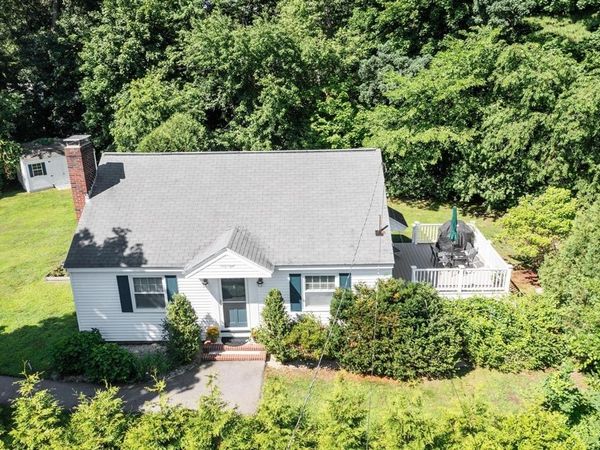 68 Oak Hill Rd, Westford, MA 01886