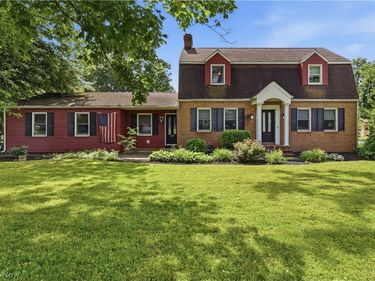 7445 Market Avenue N, North Canton, OH 44721