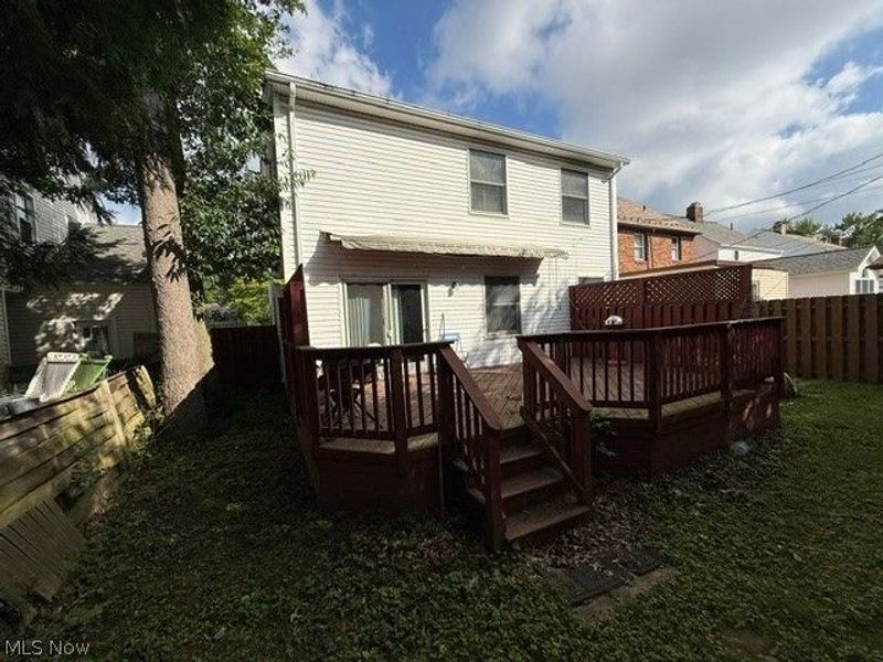 2251 S Belvoir Boulevard, Cleveland, OH 44118 Photo 2