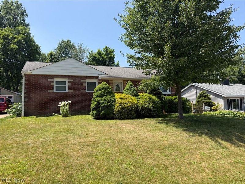 333 Bonnieview Avenue , Alliance, OH 44601 Photo 3