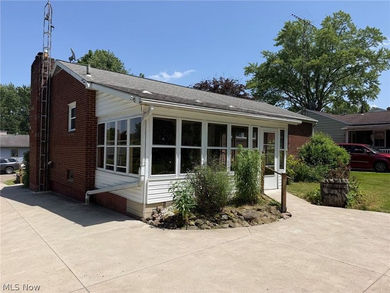 333 Bonnieview Avenue , Alliance, OH 44601 Photo 6