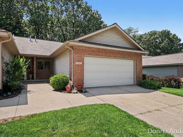 17517 Park Place Circle, Spring Lake, MI 49456