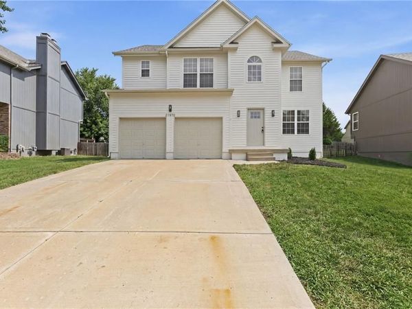 21470 W 122nd Street, Olathe, KS 66061