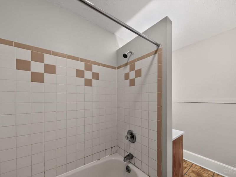409 Purcell Avenue, Cincinnati, OH 45205 Photo 21