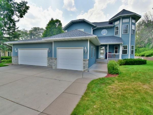 3119 Club View Court , Saint Cloud, MN 56301