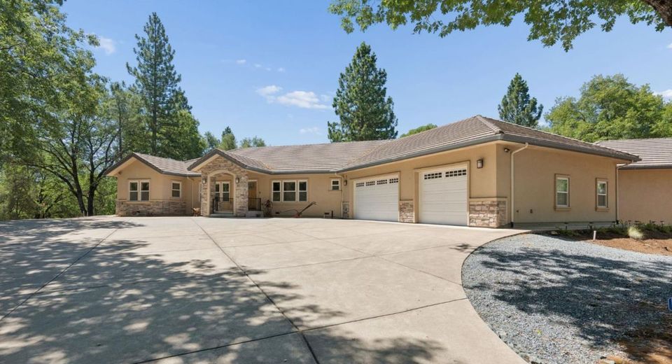 7670 Sly Park Rd, Placerville, CA 95667 Photo