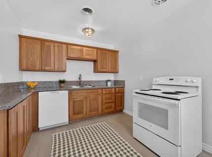 1964 Joan Way, Sacramento, CA 95815 Photo