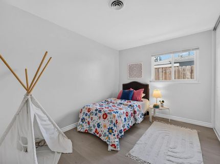 1964 Joan Way, Sacramento, CA 95815 Photo