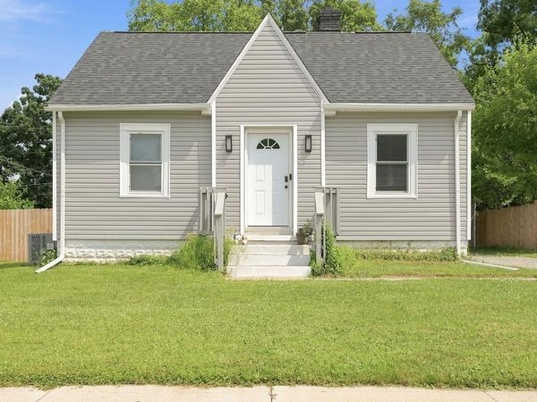 118 Burns Boulevard, Fort Wayne, IN 46807
