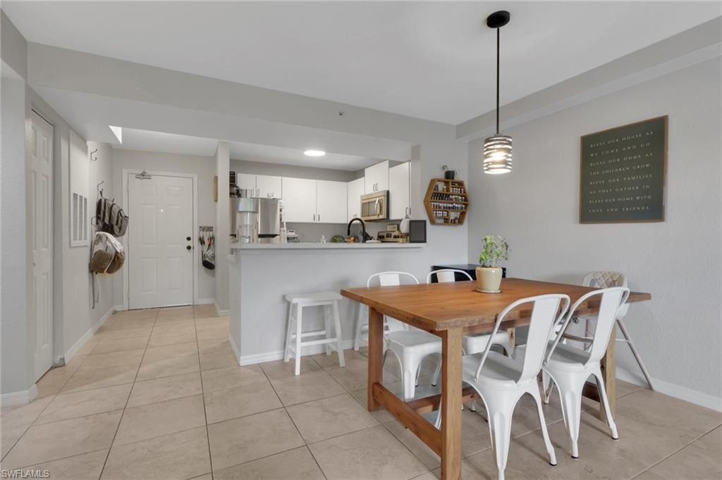 8304 Key Royal Cir , Unit 1723, Naples, FL 34119 Photo