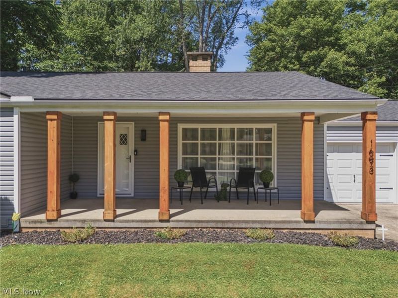 1693 Meadowlane Drive SE, Canton, OH 44709 Photo 3