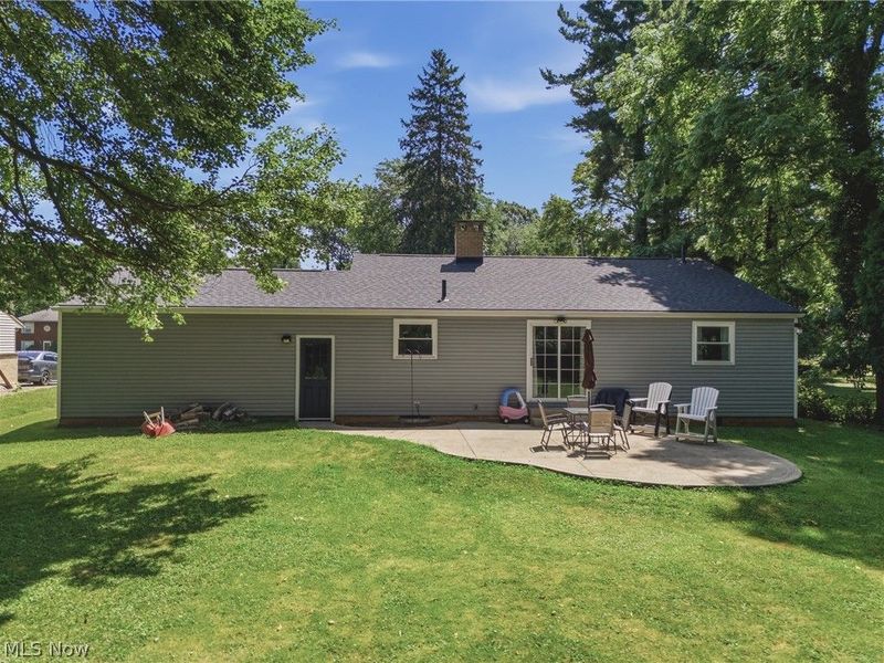 1693 Meadowlane Drive SE, Canton, OH 44709 Photo 5