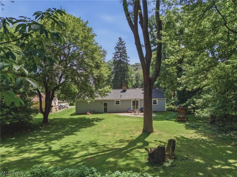 1693 Meadowlane Drive SE, Canton, OH 44709 Photo 7