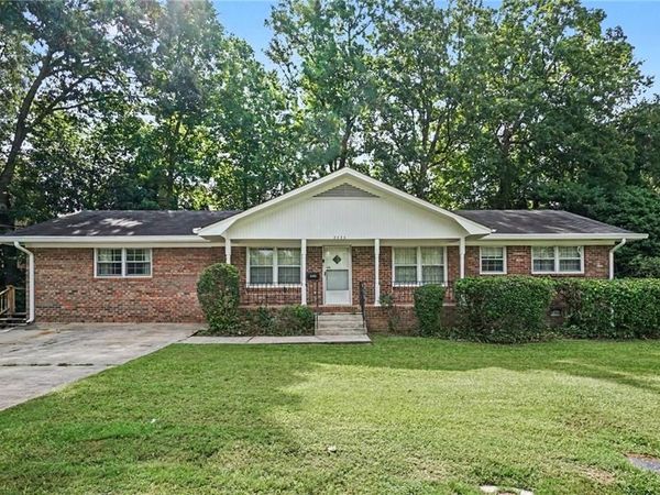 3383 Navaho Trail SE, Smyrna, GA 30080