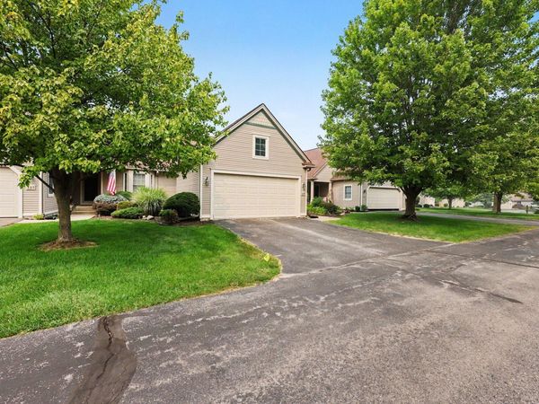208 Pierce Lake Drive, Chelsea, MI 48118