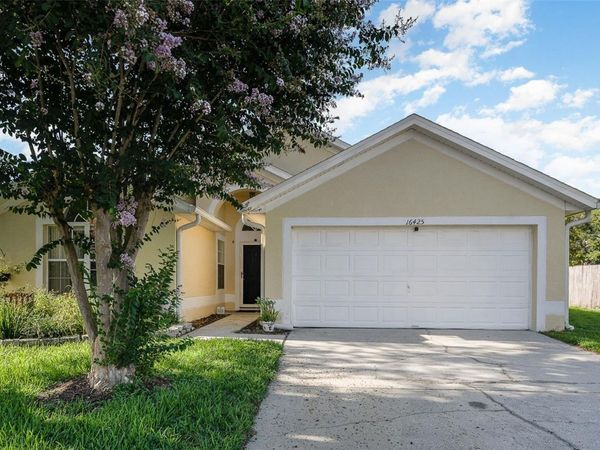 16425 GOLDEN EAGLE BOULEVARD , CLERMONT, FL 34714