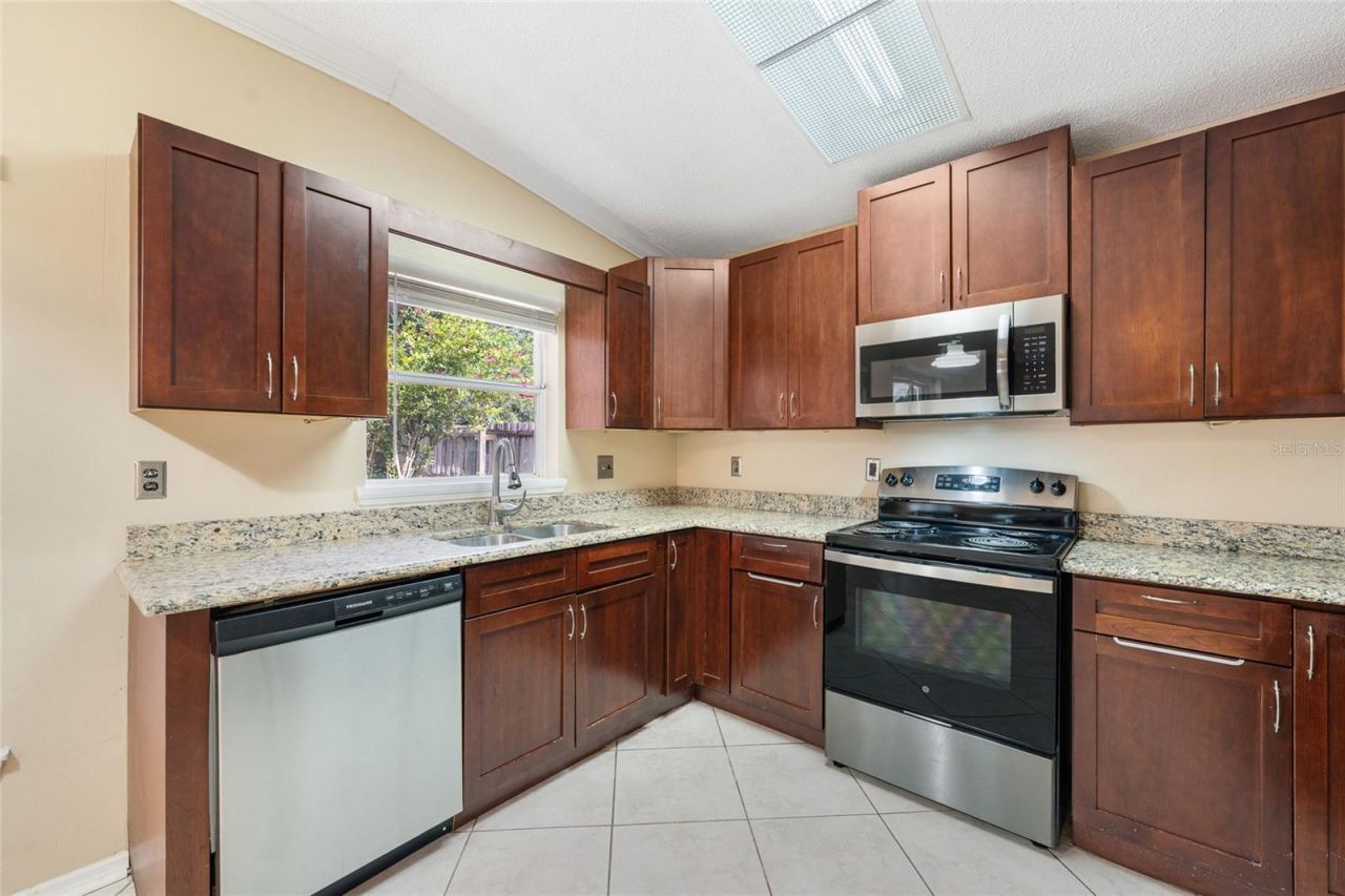 7909 Waldorf Court , Orlando, FL 32817 Photo