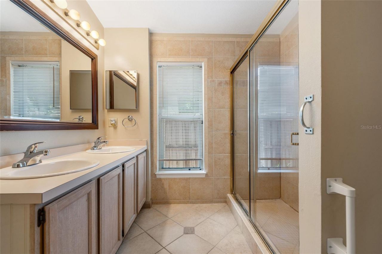 7909 Waldorf Court , Orlando, FL 32817 Photo