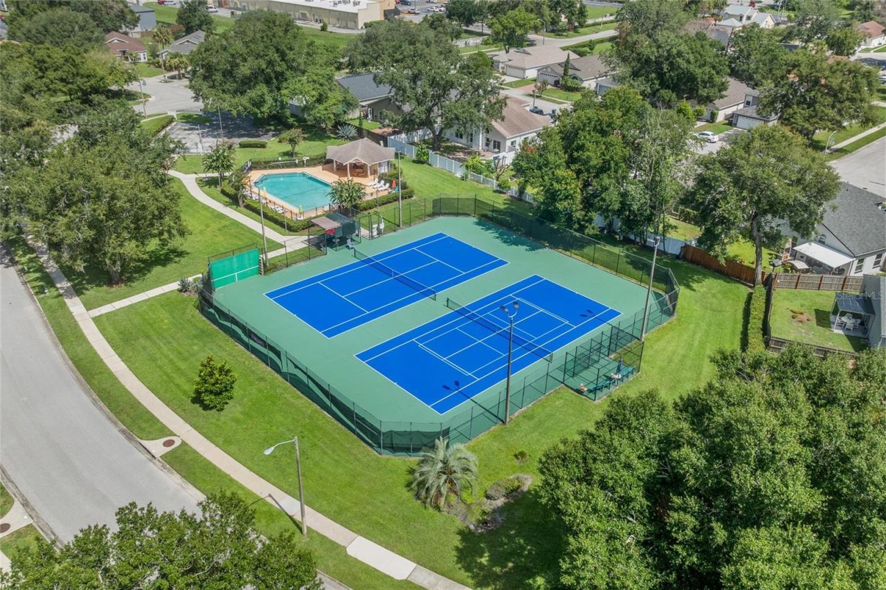 7909 Waldorf Court , Orlando, FL 32817 Photo