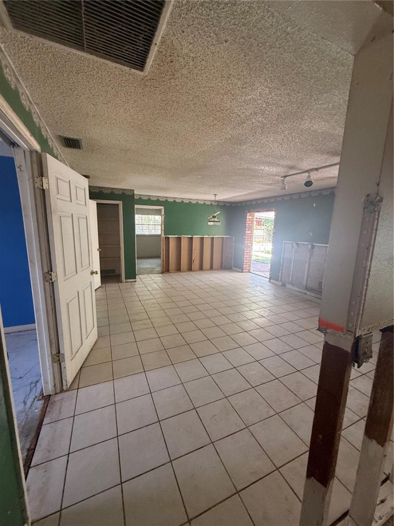 4025 SE 17th Street, Ocala, FL 34471 Photo