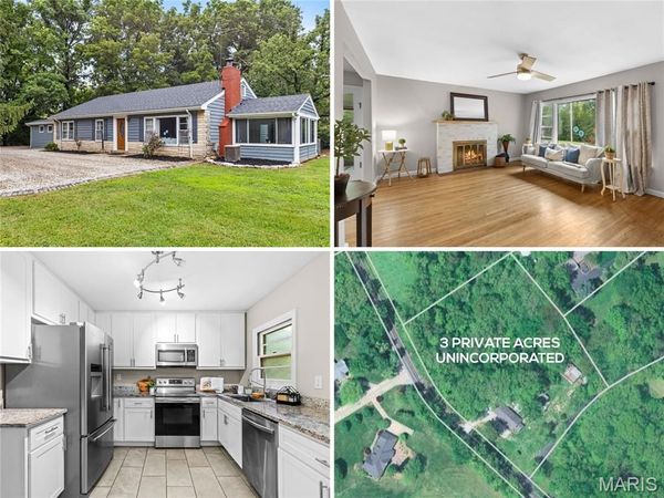 16460 Old Jamestown Road, Florissant, MO 63034