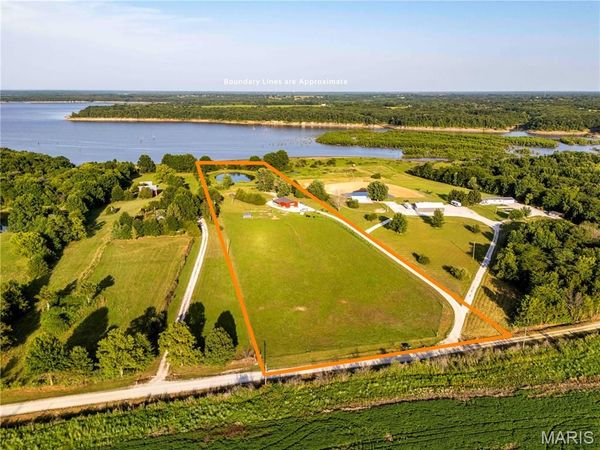 18900 Monroe Road 451, Paris, MO 65275