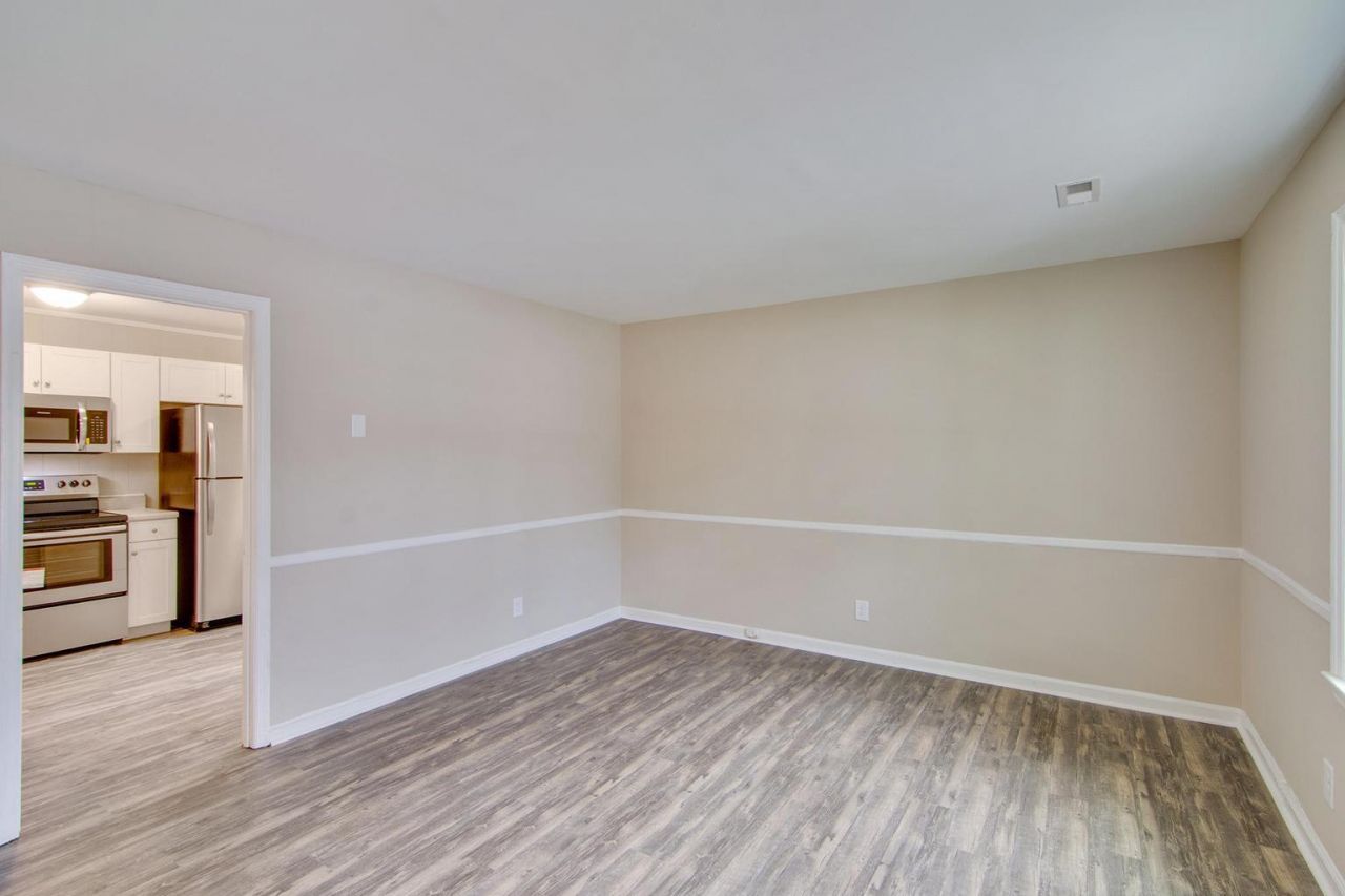 1028 Orleans Road Photo 6
