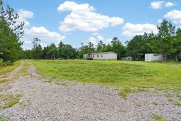 446 Salem Road photo 4