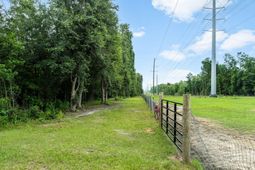 446 Salem Road photo 4
