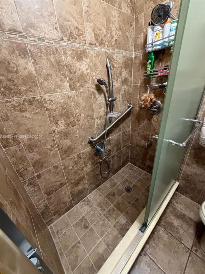 2760 W 63rd Pl, Unit 106-23, Hialeah, FL 33016 Photo