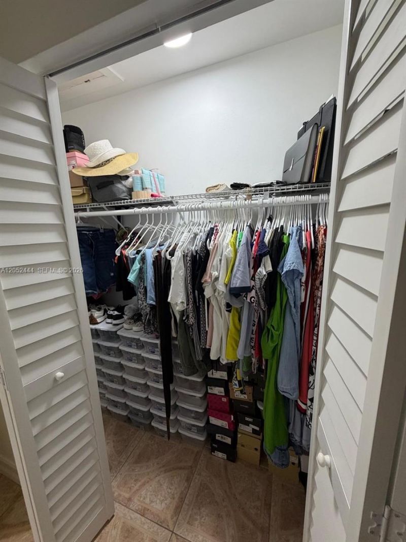 2760 W 63rd Pl, Unit 106-23, Hialeah, FL 33016 Photo