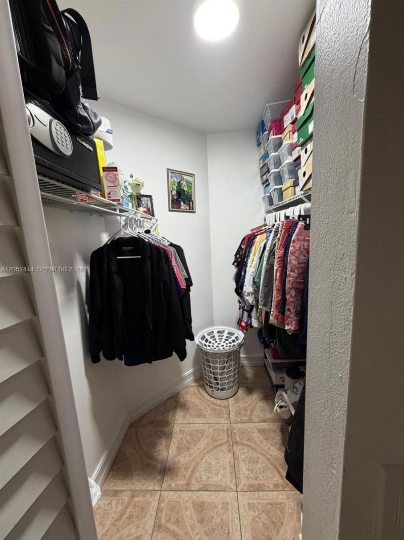2760 W 63rd Pl, Unit 106-23, Hialeah, FL 33016 Photo