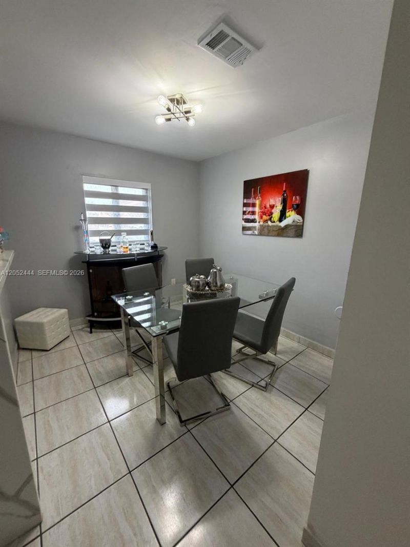 2760 W 63rd Pl, Unit 106-23, Hialeah, FL 33016 Photo