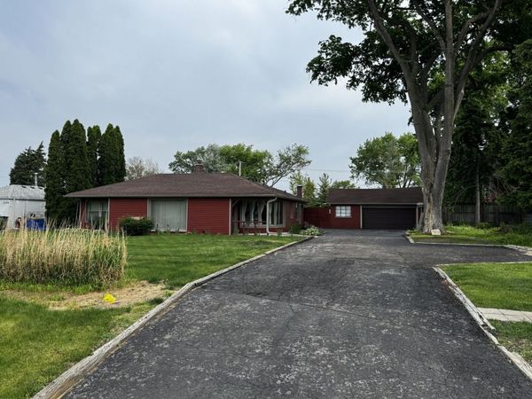 1100 S Columbine Avenue, Lombard, IL 60148