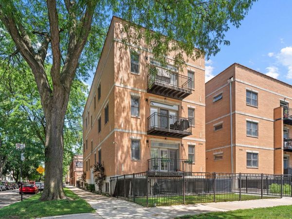 3756 W LELAND Avenue , Unit 1S, Chicago, IL 60625