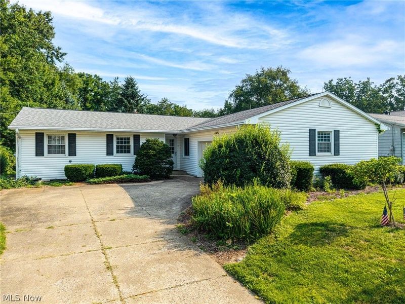 241 Hilltop Drive, Doylestown, OH 44230 Photo 2