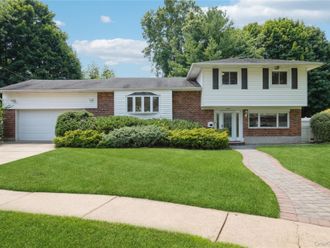 7 Ebb Court Commack, NY 11725