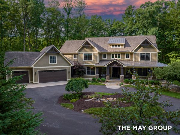 5354 Pinnacle Point Drive NE, Ada, MI 49301