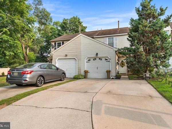 107 RIVER BANK DRIVE, ROEBLING, NJ 08554