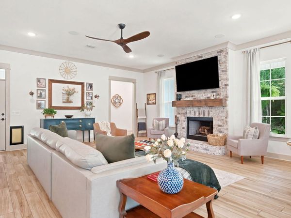 2060 Windmill Drive, Gulf Breeze, FL 32563
