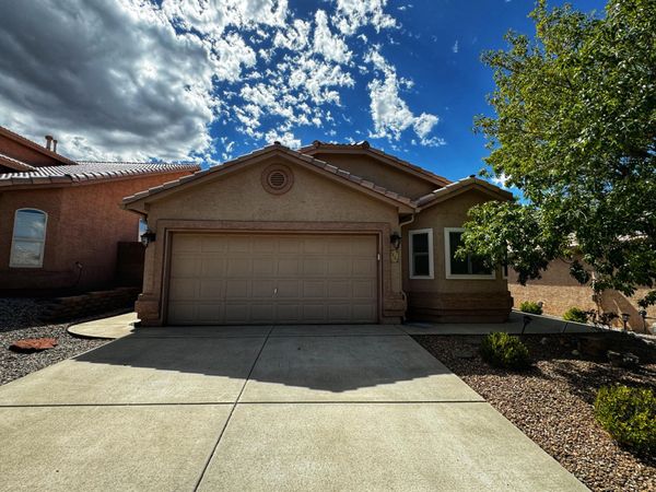 7152 Elk Creek Road NE, Albuquerque, NM 87113