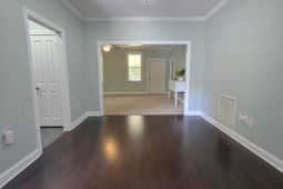 5561 Colonial Chatsworth Circle photo 4