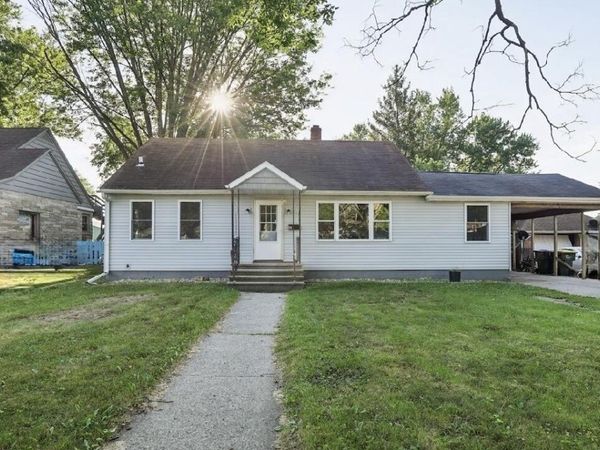 531 Ellinwood Ave, Reedsburg, WI 53959