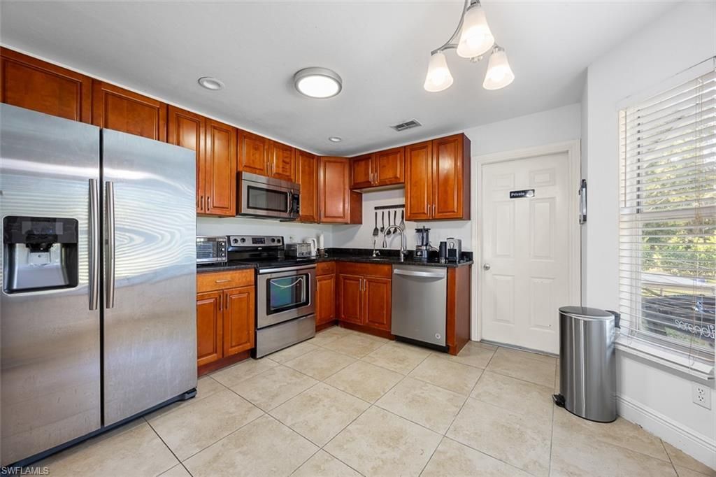 441 3rd St Sw, Naples, FL 34117 Photo