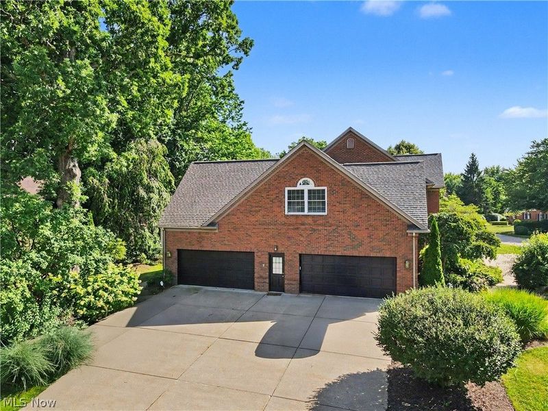 6550 Drake Street NW, Canton, OH 44718 Photo 5