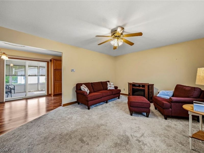 7655 Manor Drive, Mentor on the Lake, OH 44060 Photo 13