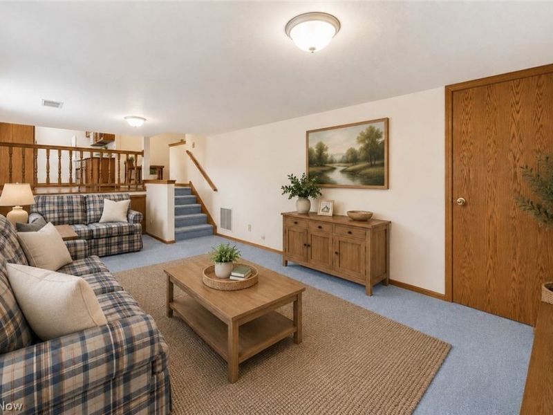 7655 Manor Drive, Mentor on the Lake, OH 44060 Photo 16