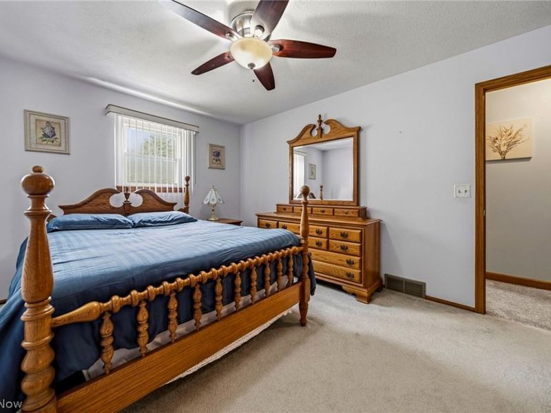 7655 Manor Drive, Mentor on the Lake, OH 44060 Photo 20
