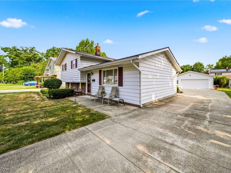 7655 Manor Drive, Mentor on the Lake, OH 44060 Photo 34
