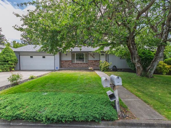 13104 E 28th Ave, Spokane Valley, WA 99216